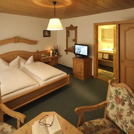 Lechquell Post Hotel Steeg