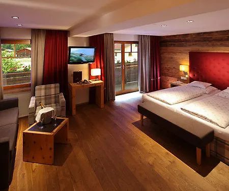 Lechquell Post Hotel